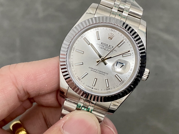 激安ロレックス背面デザイン